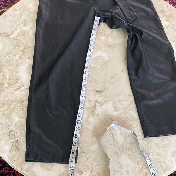 NWOT Lucy Paris Londyn Faux Leather Belted Ankle Pants - Picture 16 of 16